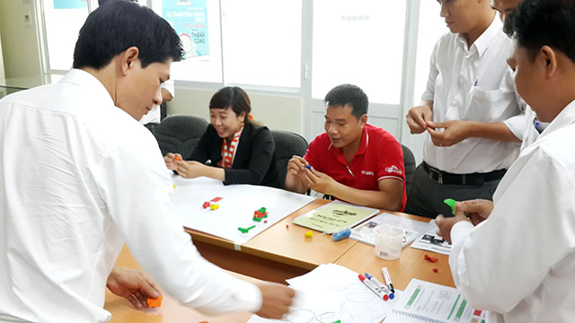Kỹ năng bán hàng & chăm sóc Khách Hàng chuyên nghiệp - ISUZU (25 & 26.09.2014)